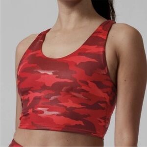 Athleta Supersonic Red Camo Ultimate Printed Crop D-DD Sports Bra. Size Small.
